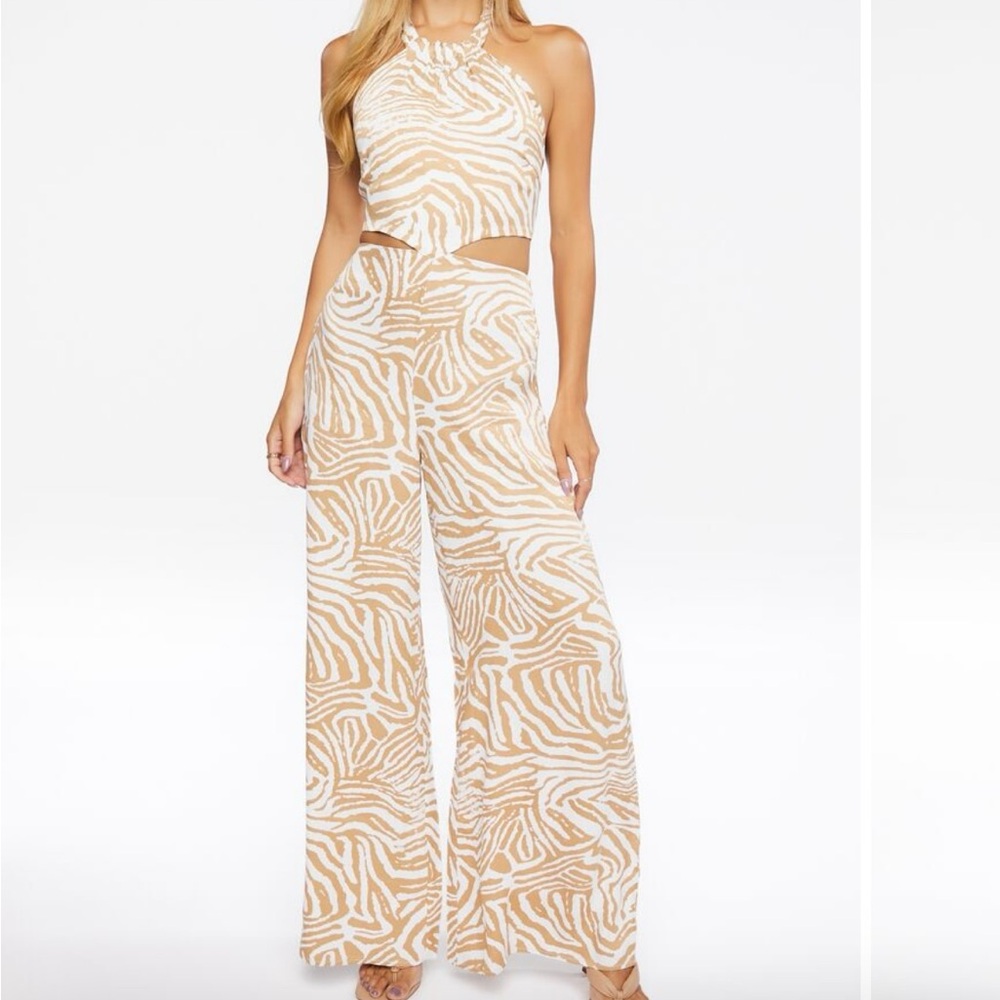Forever 21 Zebra Cutout Halter Jumpsuit new with tags size Large